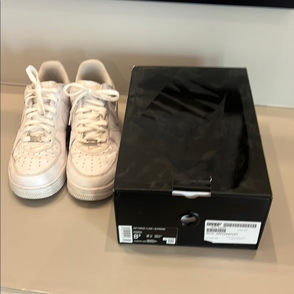 Supreme / Air Force 1 Sneakers - Picture 6 of 8